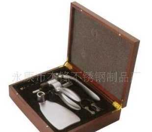 紅酒開瓶器木盒套裝 精選不銹鋼制品，品質與格調的完美融合