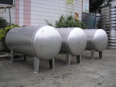 太陽(yáng)能熱水器不銹鋼制品 綠色能源與耐用材料的完美結(jié)合